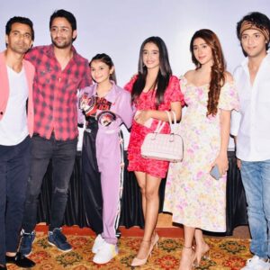 Vaishnavi Ganatra Instagram - when you focus on being a blessing, God makes sure that you are always blessed in abundance 🧿❤️ THU THU THU 🙏🏻🧿

previewing our VERY FIRST EPISODE of #wohtohhaialbelaa ✨

#wohtohhaialbelaa #wthalbelaa #directorskutproduction #blessed #thuthuthu #starbharat #grateful