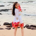 Vaishnavi Ganatra Instagram - 𝚊𝚕𝚕 𝚒 𝚗𝚎𝚎𝚍 𝚒𝚜 𝚊 𝚐𝚘𝚘𝚍 𝚍𝚘𝚜𝚎 𝚘𝚏 𝚟𝚒𝚝𝚊𝚖𝚒𝚗 𝚜𝚎𝚊 🌊🤍 #foryoupage #foryou #fyp #explorepage #explore #trending #instagram #instagood #instadaily #fashion #feelinggood #aesthetic #ootd #goa #beach Anjuna Beach, Goa