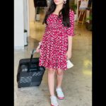 Vaishnavi Ganatra Instagram - catch flights, not feelings 🤭✈️ #instagram #insta #explore #explorepage #workmode #shootmodeon #shootmode #photooftheday #instadaily #positive #positivevibes #goodvibesonly #gratitude