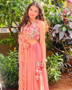 Vaishnavi Ganatra Instagram - нαρρу ∂ιωαℓι 🪔

May this Diwali light up new dreams, fresh hopes, undiscovered avenues, different perspectives and everything bright & beautiful! ♥️

#diwali #ShareYourLight #festive #festiveseason #traditional #explore #explorepage #fyp #instagram #pictureoftheday #ootd #trending #outfitoftheday #aesthetic #vaishnaviganatra