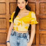 Vaishnavi Ganatra Instagram - you are my ☀️ my 🌙 and all my ⭐️’s #instagram #insta #pictureoftheday #yellow #ootd #trending #outfitoftheday #aesthetic #wohtohaialbelaa #priyasharma #priya #positive #gratitude Mumbai, Maharashtra