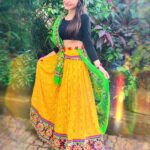 Vaishnavi Ganatra Instagram – 𝙃𝙖𝙥𝙥𝙮 𝙉𝙖𝙫𝙧𝙖𝙩𝙧𝙞 💛

#navratri #durgaashtami #jaimatadi #festiveseason #traditional #instagram #pictureoftheday #ootd #trending #outfitoftheday #aesthetic #explore #explorepage #vaishnaviganatra