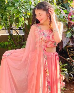 Vaishnavi Ganatra Instagram - нαρρу ∂ιωαℓι 🪔

May this Diwali light up new dreams, fresh hopes, undiscovered avenues, different perspectives and everything bright & beautiful! ♥️

#diwali #ShareYourLight #festive #festiveseason #traditional #explore #explorepage #fyp #instagram #pictureoftheday #ootd #trending #outfitoftheday #aesthetic #vaishnaviganatra