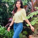 Vaishnavi Ganatra Instagram - angel energy 🧚🏻‍♀🤍 #instagram #insta #pictureoftheday #ootd #trending #outfitoftheday #aesthetic #explore #explorepage #natural #positive #gratitude #vaishnaviganatra Mumbai, Maharashtra