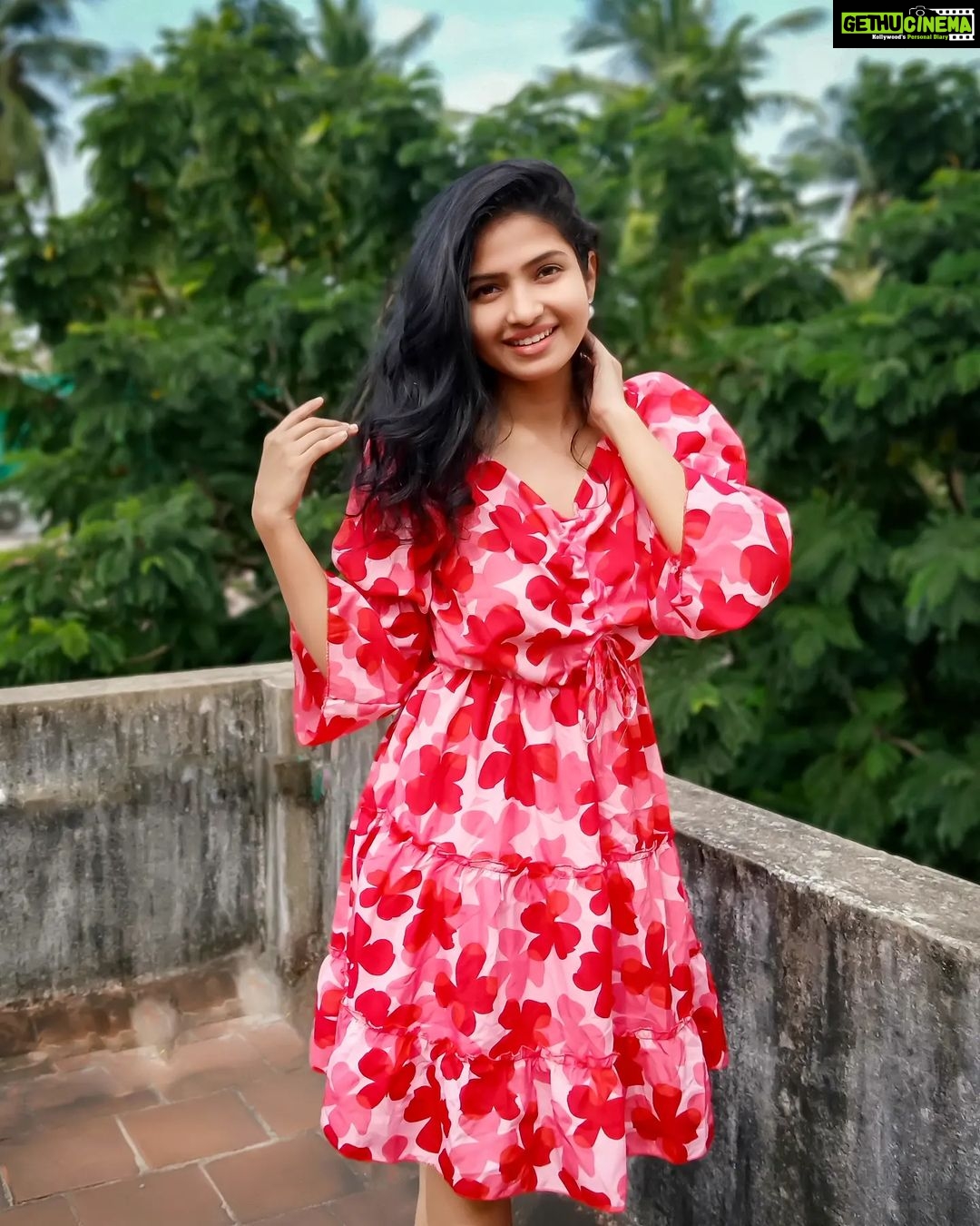 Venba Instagram - Outfit : @sreemathi_fashions Check it out guys👆 #attitude #sassy #love #cute #instalike #instamood #followforfollowback #followme #viral #pinterest #love #style #swag #heroine #cool #tamilcinema #chennai #instagram #likeforlike #likeforfollow #smart #smile