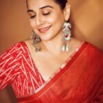 Vidya Balan Instagram - Painted my Monday blues, RED ❤️ Saree - @anavila_m Makeup - @harshjariwala158 Hair - @bhosleshalaka Styling - @who_wore_what_when Photography- @rohnpingalay