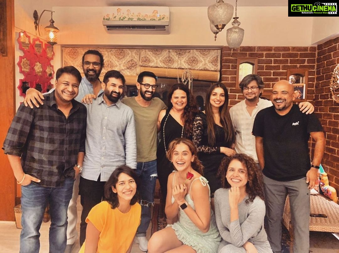 Vikrant Massey - 102.4K Likes - Most Liked Instagram Photos