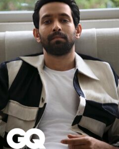 Vikrant Massey Instagram - ✨ We’re a team. A pretty damn awesome team ✊🏽✨

✨ Thank you @media.raindrop & @gurmeet.21 for being the rock in my life and helping me realise my dreams 🙏🏼✨
