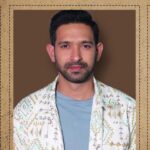 Vikrant Massey Instagram - Chote se chota clue, bade se bade case solve kar deta hai! 😅 Watch Forensic expert Johnny Khanna in action in #ForensicOnZEE5, watch now @radhikaofficial @prachidesai @rohitboseroy @vindusingh @sohamrockstrent @minifilmsofficial @deepakmukut @immansibagla @varun.bagla @furia_vishal @hunarmukut @zee5 @zee5global #SohamRockstarEntertainment #DeepakMukut #MiniFilms #MansiBagla #VarunBagla #Forensic