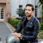 Vikrant Massey Instagram - The adventure begins with my Longines Ultra Chron – Pioneering Accuracy. For details pls visit https://www.longines.com/en-in/ultra-chron/ #LonginesUltraChron @longines #Ad #Collab