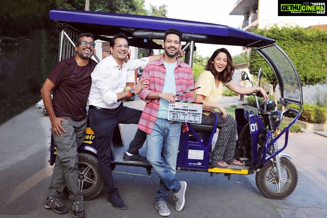 Vikrant Massey Instagram - ✨ It's time!!! ♥️🙏🏻 The shoot for #GinnyWedsSunny starts today in Delhi and I just can't stop 🕺🏻✨ . . @yamigautam @Puneet_Khanna @bachchan.vinod @sumitaroraa @navjotgulati @soundrya.production @sonymusicindia @ginnywedssunny