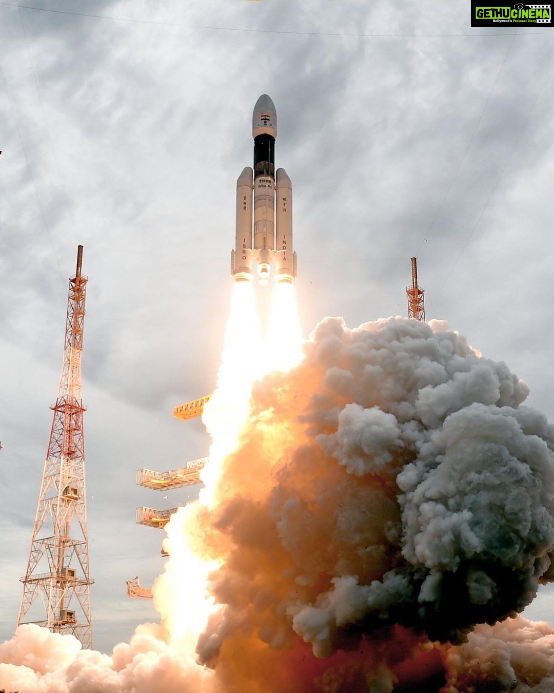 Vikrant Massey Instagram - ✨ Over The Moon 🙌🏽🌝 ✨ . . . #chandrayaan2 #isro