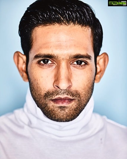 Vikrant Massey Instagram - ✨ Winter is coming ✨ . . In a @ralphlauren styled by @stylisttsahilgulati . 📷: @omkarchitnis . Hair: @iamjavedsheikh . Makeup: @shelkerohan . . @theitembomb & @suchijaggi