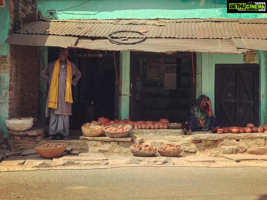 Vikrant Massey Instagram - #UttarPradesh #Varanasi #MyFavourite #SunnySaturday