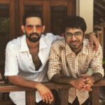 Vikrant Massey Instagram - #NewBeginnings #GangstaMode #ReturnOfTheGoldChain #GoGrunge #BetweenBreaks #GoodFellas 🚭
