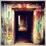 Vikrant Massey Instagram - 🌟 If Opportunity Does not Knock,Build A Door ~ Milton Berle 🌟 #35mm #HomeMadeFilms #Shoot #Shooting #Doors #Colour #Vibrant #Travel #Happiness #Love #Life #live #Shukr @niveditabasu