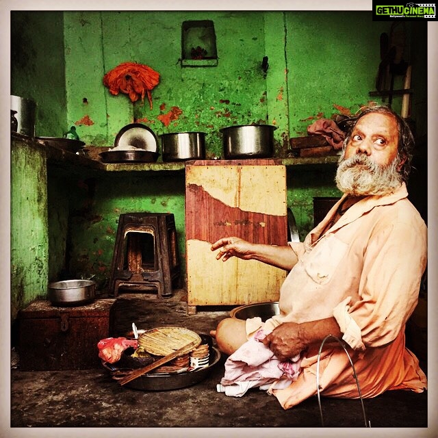 Vikrant Massey Instagram - #35mm #recce #Benaras #UP #Dashashwamedh #vibrant #colour #local #localflavour #candid #travel #happiness #reality #shukr @niveditabasu