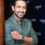 Vikrant Massey Instagram - ✨ Time is the only constant; use it with intention ✨ Proudly presenting the Limited Edition #CWG22 #LonginesHydroConquest ✨With limited 2022 timepieces signifying the year of the #CWG22 this beautiful piece also signifies pure class, tradition, perfection & performance. Values that @longines has stood for since 190 long years ✨ If you wish to be a part of history, then go grab one now ⏱ New Delhi