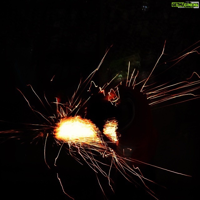 Vikrant Massey Instagram - #firepower #welding #birdseyeview #bhopal2014