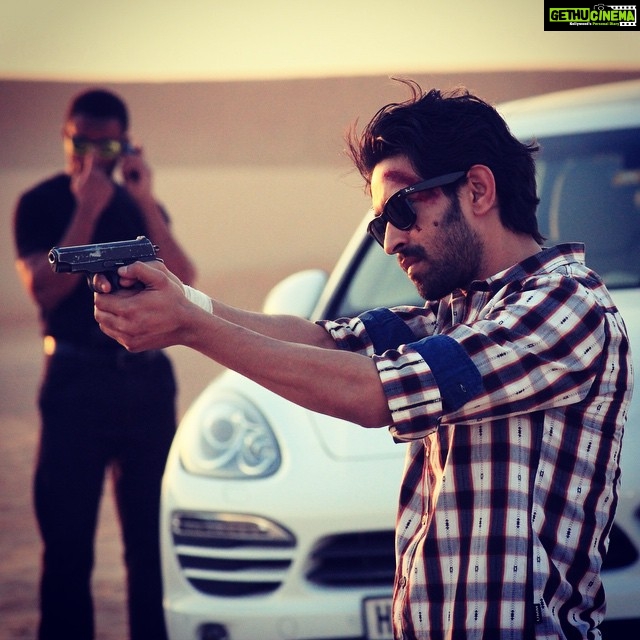 Vikrant Massey Instagram - #shoot #action #sunset #rehearsals #totalchutzpah