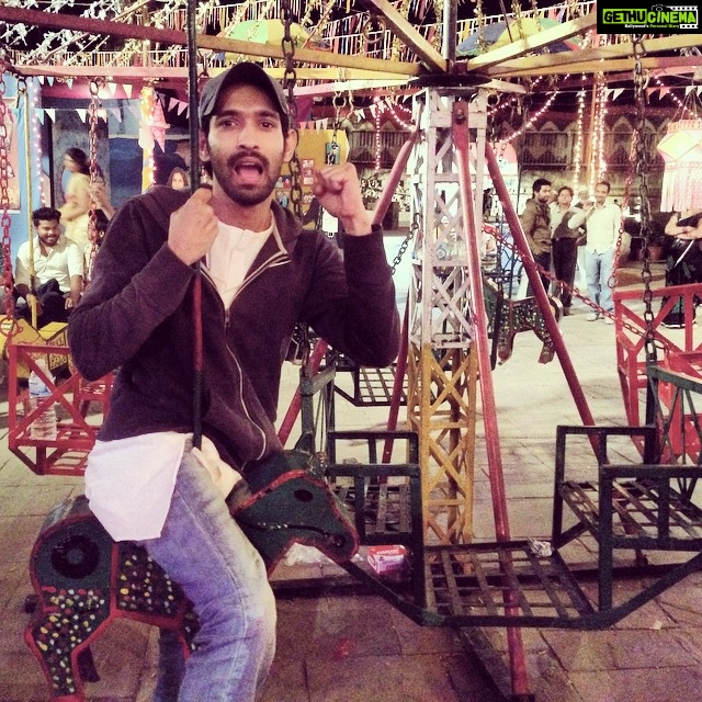 Vikrant Massey Instagram - #shoot#totalchutzpah#khaccharride#childhoodmemories#smalltown#bighappiness#lipstickwalesapne#