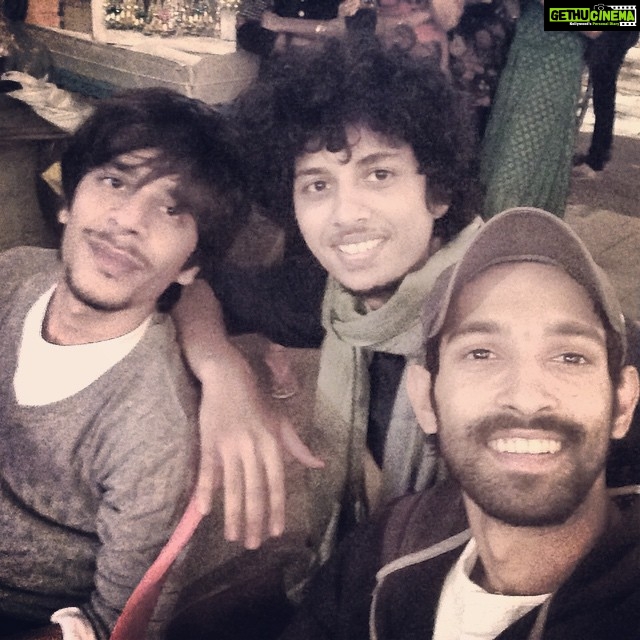 Vikrant Massey Instagram - #shoot#naashtabreak#superselfie#totalchutzpah#lipstickwalesapne