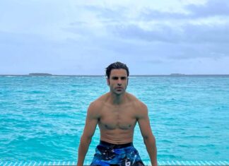 Vivek Dahiya Instagram - Aqua therapy for mind and body Maldives