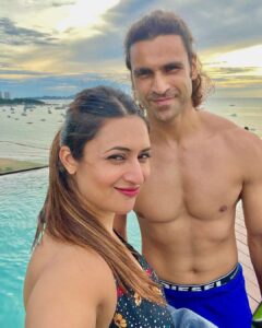 Vivek Dahiya Instagram - Can't post only one when you love all! ♥️🏊🏊‍♀️
#PoolLove #Hydrophilic