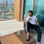 Vivek Dahiya Instagram - Chalo din shuru karte hai 🇦🇪 SLS Dubai Hotel & Residences