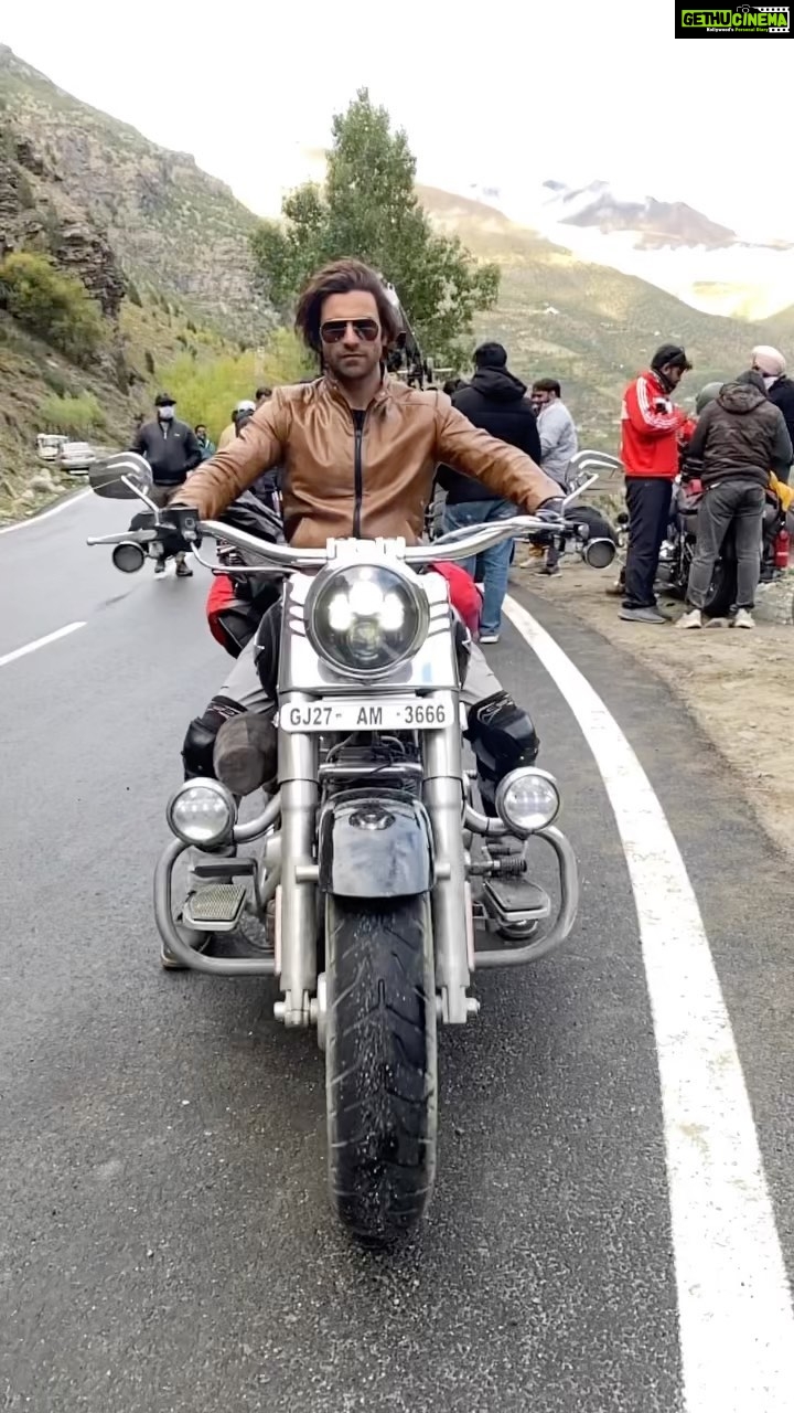 Vivek Dahiya Instagram - Because heropanti bhi toh zaruri hai