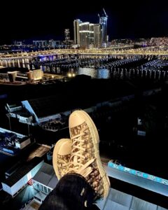 Vivek Dahiya Instagram - Dinner in the sky hosted by HER. Dinner in the Sky UAE