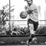 Vivek Dahiya Instagram - Some of my biggest life lessons actually come from sports and training all these years. The “ Power of Now ” as they call it, is the same as “association and disassociation” in sports psychology which is thinking about the current activity with counts and not focussing on the final goal. Last couple of hours spent well bending it like Beckham ⚽️ #SportsTraining #Mindfulness #EnduranceTraining Shot on XT-4 50-140 mm f2.8 @fujifilmxindia 📷 @hyperfocallength_ #TrainWithVD Mumbai, Maharashtra