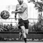 Vivek Dahiya Instagram - Some of my biggest life lessons actually come from sports and training all these years. The “ Power of Now ” as they call it, is the same as “association and disassociation” in sports psychology which is thinking about the current activity with counts and not focussing on the final goal. Last couple of hours spent well bending it like Beckham ⚽️ #SportsTraining #Mindfulness #EnduranceTraining Shot on XT-4 50-140 mm f2.8 @fujifilmxindia 📷 @hyperfocallength_ #TrainWithVD Mumbai, Maharashtra