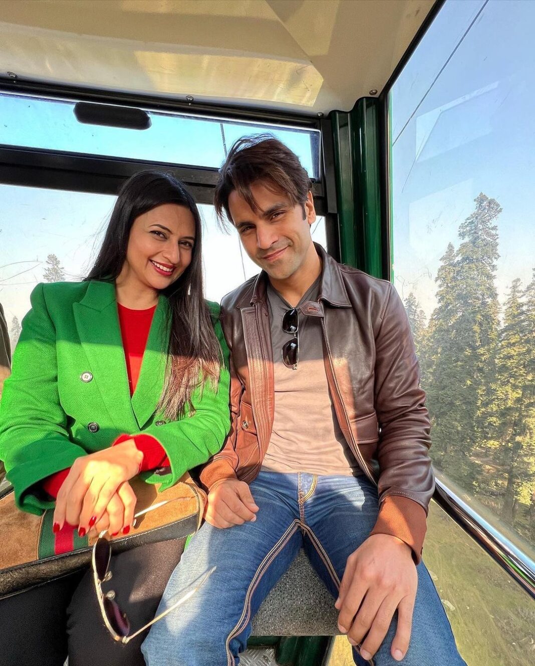 Vivek Dahiya Instagram - Kashmir & Us. Gulmarg, Kashmir