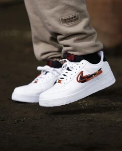 Yogi B Instagram - These Nike Air Force 1 Carabiner Swoosh are dopeeee! Thank you @jdsportsmy for the awesome kicks, steppin super-fly in #RapPorkalam Season 2! 

Music : Boombox Musicbank © 
.
.
#jdsportsmy #Nike #airforce1 #nikeswoosh #carabinerswoosh #af1carabiner