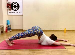Zareen Khan Instagram - #Repost @anshukayoga
・・・
Beautiful shapeshifter @zareenkhan 😍 practising the #Uttanashishosana 🐶 #puppypose with ease. This one is such a yummy stretch and Z held it for so long. Lifting the knees off the floor just came to her naturally. It’s amazing what the body can do when you are so centered and focused, too proud ❤️🙏 .
.
#zareenkhan #bollywoodyoga #bollywood #bollywoodfitness #yogi #yogainspiration #yoga #yogagram #igyoga #igyogafam #instayoga #yogisofinstagram #yogapractice #yogaeverydamnday #yogadaily #practiceandalliscoming #igfitness #strength #flexibility #yogajourney #yogajournal #yogalover #yogspiration #iloveyoga #myyogalife #yogapose #yogaeverydamnday #anshukayoga