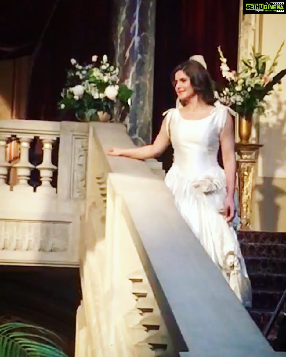 Zareen Khan Instagram - Wanna see me live my fairytale moments 👑 Watch videos of MY FAIRYTALE MOMENT series exclusively on THE ZAREEN KHAN APP. iOS users download from LINK IN BIO Android users download from GOOGLE STORE #TheZareenKhanApp #DownloadNow #ZareenKhan