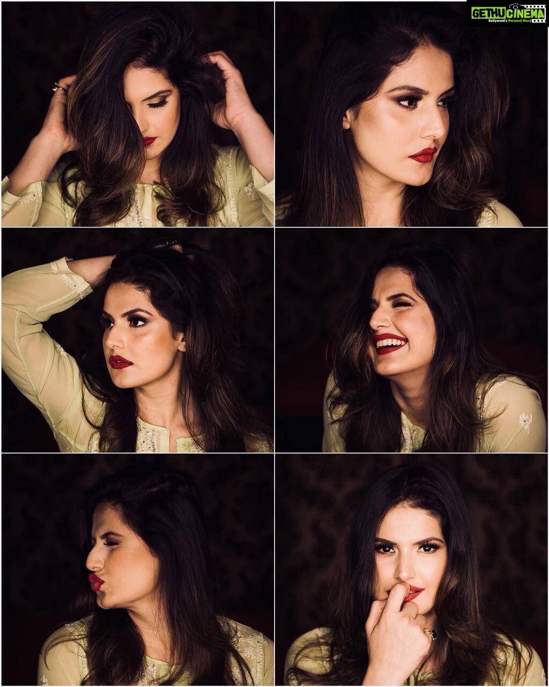Zareen Khan - 280.7K Likes - Many Moods of Mid-Week ! 💁🏻♀️
Pic Courtesy 📸 - @rickysachdev
#ZareenKhan