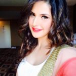 Zareen Khan Instagram – Happy Independence Day to all my fellow Indians ! 🇮🇳
#HappyIndependenceDay #JaiHind #India #ZareenKhan