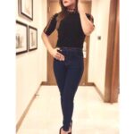 Zareen Khan Instagram - ⚡️⚡️⚡️ Wearing - @hm & @zara Shoes - @forever21 Rings - @accessorizeindiaofficial MakeUp & Hair - #SanaKhan Styled by - @trishadjani Pic courtesy - @bodyholics #ZareenKhan