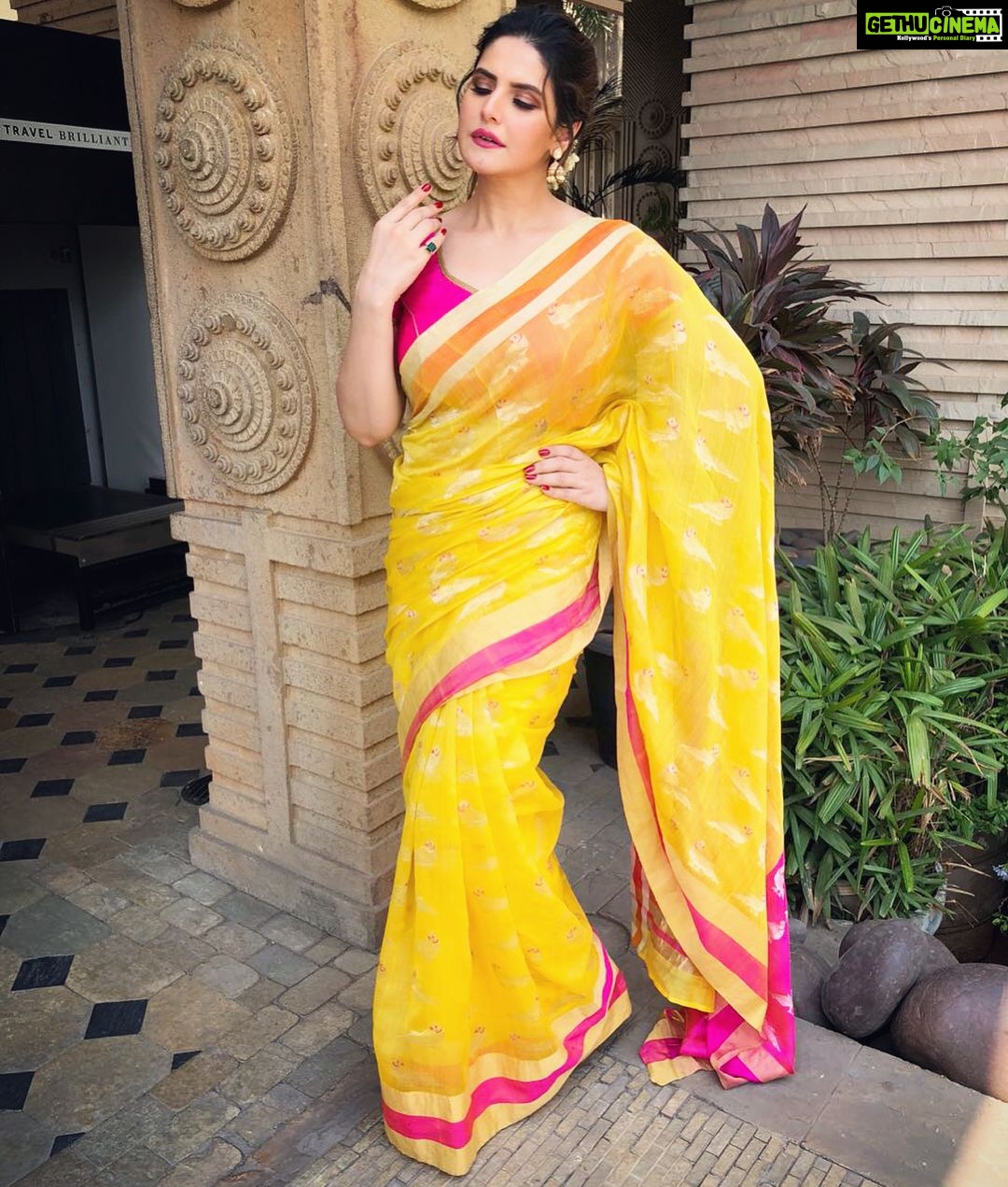 Zareen Khan Instagram - Traditional look for an event in Hyderabad ๐ผ๐ธ๐ผ Wearing - @mintnoranges Jewellery - @bellezajewels Hair & Makeup - @harryrajput64 Styled by - @trishadjani #TraditionalLook #Saree #Hyderabad #ZareenKhan