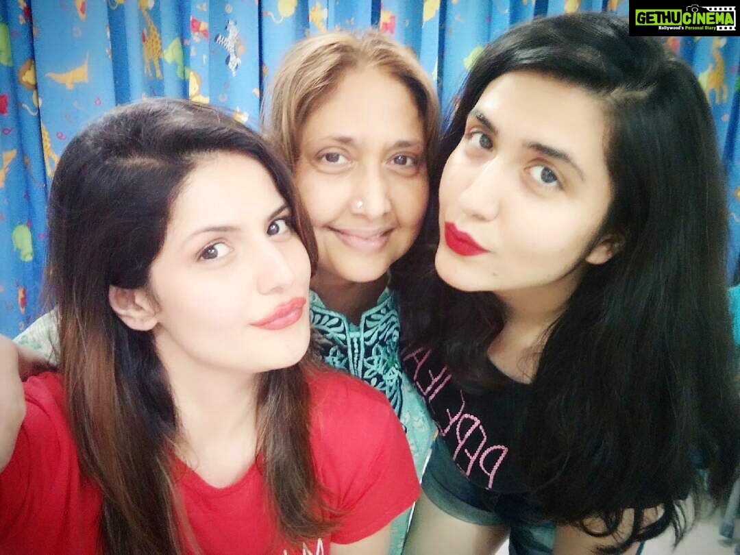 Zareen Khan Instagram - Everyday is Woman’s Day ... Happy Woman’s Day to all the lovely ladies out there ! ❤️ Here’s a read for all of u - https://www.bollywoodbubble.com/celebrity-interviews/zareen-khan-womens-day-womanhood-celebrated-everyday/ #HappyWomansDay #CelebratingWomanhood #ZareenKhan