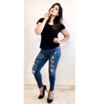 Zareen Khan Instagram - Loving this gorgeous applique embellished denim from @dealjeans ... their denim collection will surely raise your style quotient 😍 #DealJeans #WinterTrends