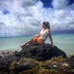 Zareen Khan Instagram - Sometimes, you find yourself in the middle of nowhere, and sometimes, in the middle of nowhere, you find yourself. ❤️ #AdventuresOfALifetime #GypsySoul #HippieHeart #Mauritius #ThrowBack #Aksar2 #HappySunday #TravelWithZareen #ZareenKhan