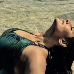 Zareen Khan Instagram - "SHE was FREE in her WILDNESS. SHE was a WANDERESS, a DROP of FREE WATER. SHE belonged to NO MAN & to NO CITY." - ROMAN PAYNE ! #AdventuresOfALifetime #WanderLustSoul #NatureAddict #CauseImFree #TravelWithZareen Pic edit courtesy: @ashukla09