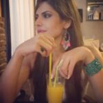 Zareen Khan Instagram - Caught zoning out 🙈 ..... Totally unaware ! 😅 #SpaceCadet #GoodTimes #Georgia #MemoriesOf2016❣️