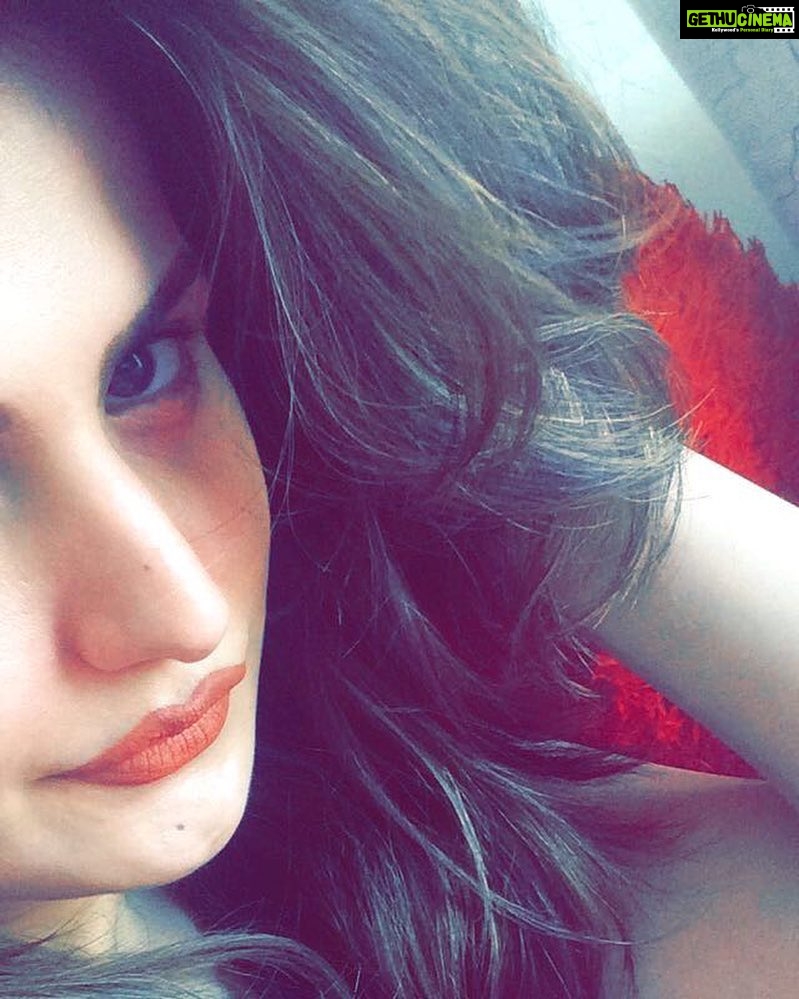 Zareen Khan Instagram - #SimplyMe❣️ #NoCaptionNeeded