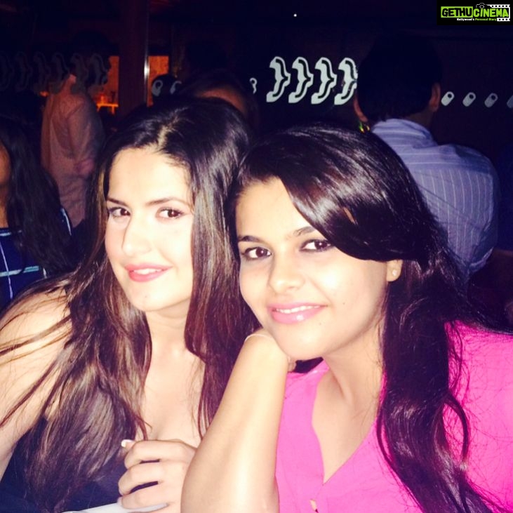 Zareen Khan Instagram - Here's to the Strong Women ! π May we know them. May we be them. May we raise them. #HappyWomensDay #MyWomaniyas #StrongWomenAreThePrettiest #Strength #Inspiration #Love #SupportSystem #ThatTiniestEditionTho #MaajhiMaitreen β€οΈ
