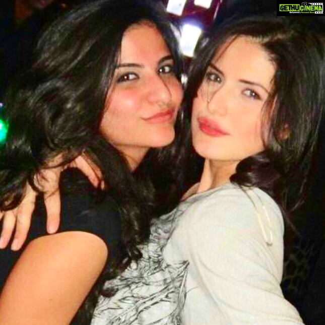 Zareen Khan Instagram - Here's to the Strong Women ! π May we know them. May we be them. May we raise them. #HappyWomensDay #MyWomaniyas #StrongWomenAreThePrettiest #Strength #Inspiration #Love #SupportSystem #ThatTiniestEditionTho #MaajhiMaitreen β€οΈ