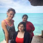 Zareen Khan Instagram - Here's to the Strong Women ! 👑 May we know them. May we be them. May we raise them. #HappyWomensDay #MyWomaniyas #StrongWomenAreThePrettiest #Strength #Inspiration #Love #SupportSystem #ThatTiniestEditionTho #MaajhiMaitreen ❤️